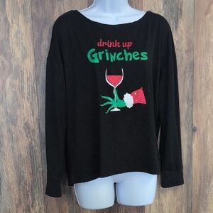 Chic Black Long Sleeve Boxy Tee "Drink of Grinches" M